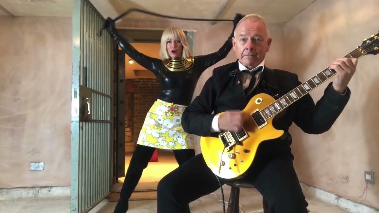 Watch Toyah & Robert Fripp revisit Led Zeppelin’s “Whole Lotta Love”