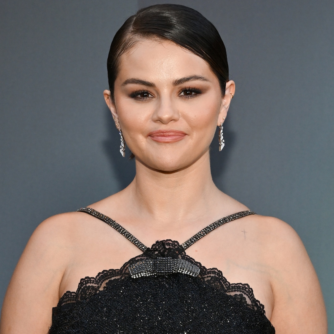 Selena Gomez Steps Out With No Ring Amid Benny Blanco Engagement Rumor